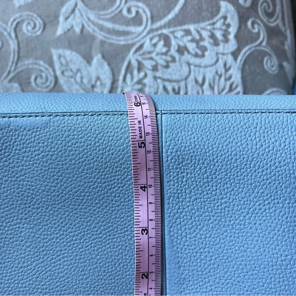 Elegant Blue Leather Tote Bag - Picture 11 of 13